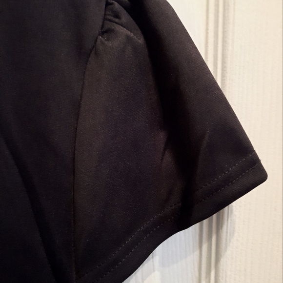 Black Dress - Picture 4 of 7